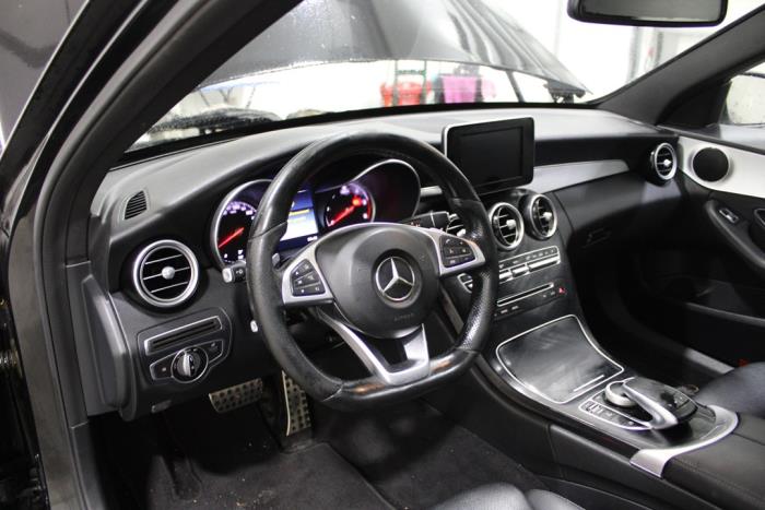 Mercedes C C-220 2.2 CDI BlueTEC, C-220 d 16V Skrotfordon (2016, ZWART)