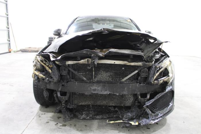 Mercedes C C-220 2.2 CDI BlueTEC, C-220 d 16V Skrotfordon (2016, ZWART)