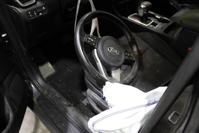 Kia Sportage 1.6 CRDi 16V Eco-Dynamics+ Sloopvoertuig (2020, Zwart)