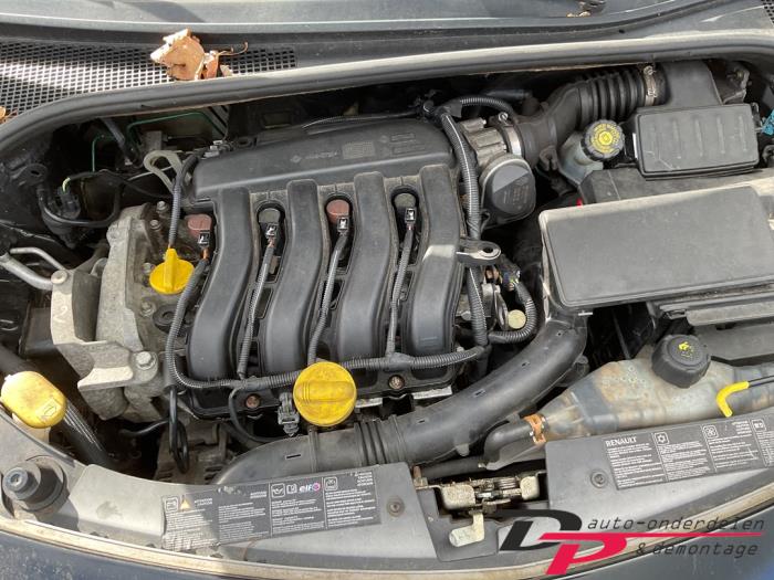 Renault Clio III 1.6 16V Salvage vehicle (2007, Black)