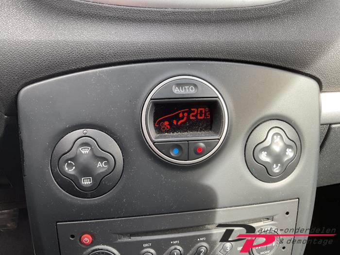 Renault Clio III 1.6 16V Salvage vehicle (2007, Black)