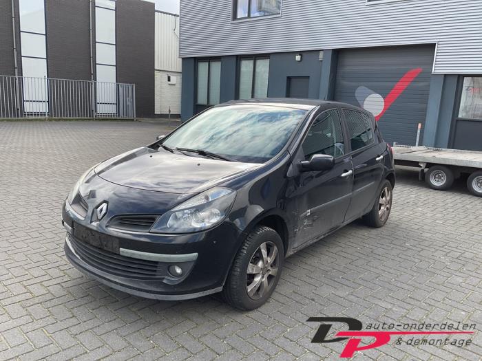 Renault Clio III 1.6 16V Salvage vehicle (2007, Black)