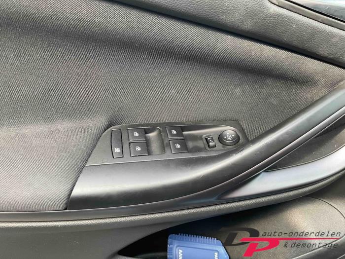 Opel Astra K Sports Tourer 1.6 CDTI 110 16V Sloopvoertuig (2016, Blauw)