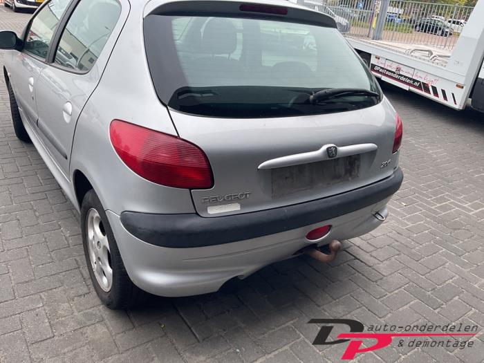Peugeot 206 1.4 XR,XS,XT,Gentry Sloopvoertuig (2003, Grijs)