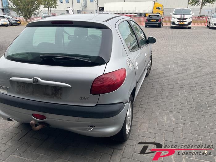 Peugeot 206 1.4 XR,XS,XT,Gentry Sloopvoertuig (2003, Grijs)