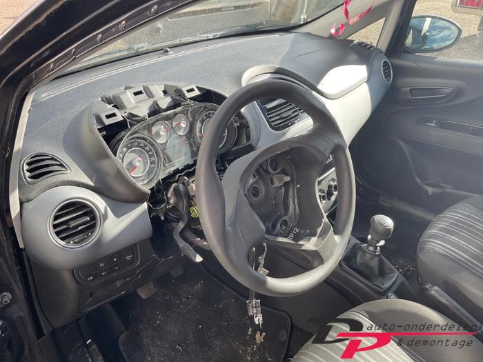 Fiat Punto Evo 1.2 Euro 4 Skrotfordon (2010, ZWART)