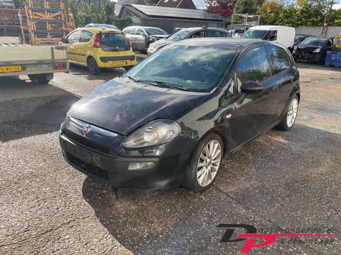 Fiat Punto Evo 1.2 Euro 4 Skrotfordon (2010, ZWART)