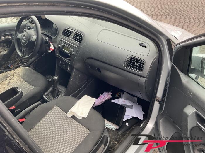 Volkswagen Polo V 1.2 12V BlueMotion Technology Skrotfordon (2009, GRIJS)