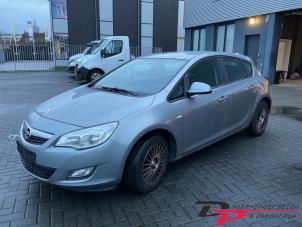 Opel Astra J 1.4 16V ecoFLEX  (Salvage)