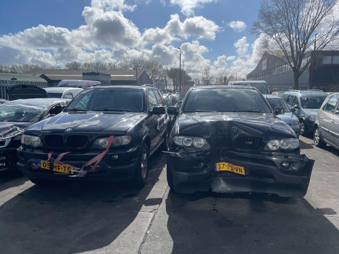 BMW X5 4.4i V8 32V Occasion (2004, Zwart)