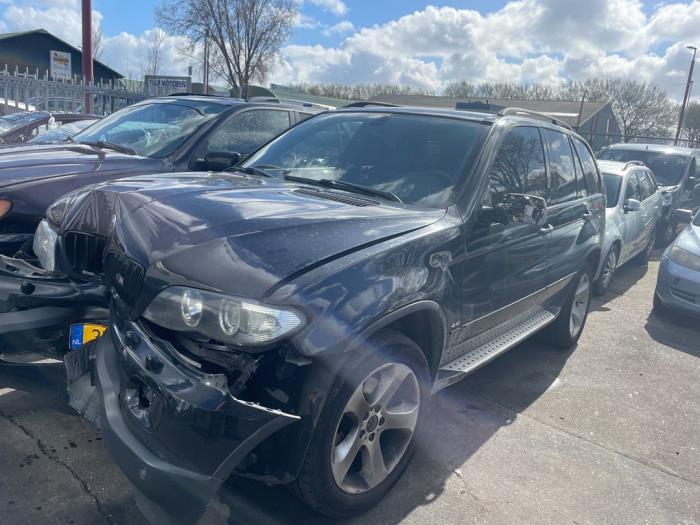 BMW X5 4.4i V8 32V Occasion (2004, Zwart)
