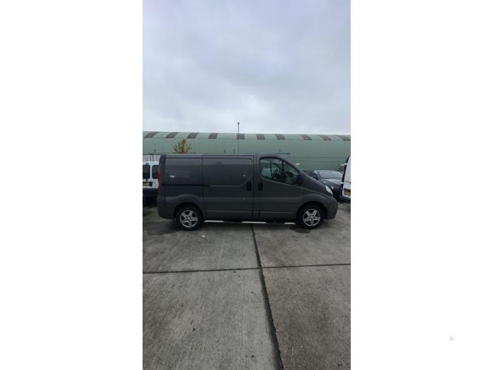 Opel Vivaro 2.0 CDTI Skrotfordon (2012)