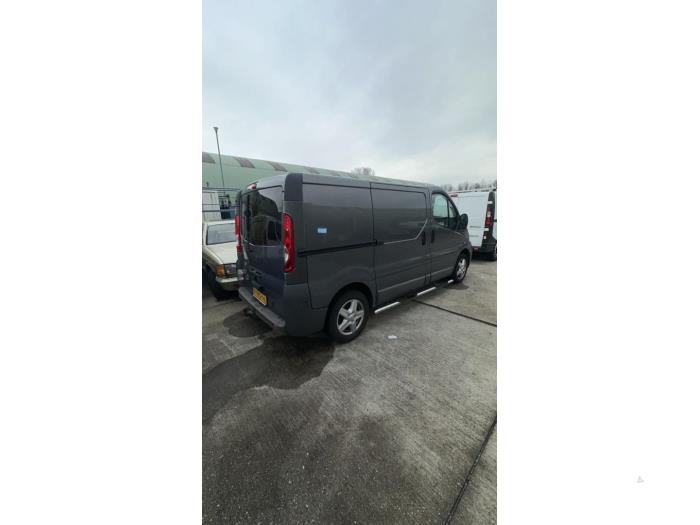 Opel Vivaro 2.0 CDTI Skrotfordon (2012)