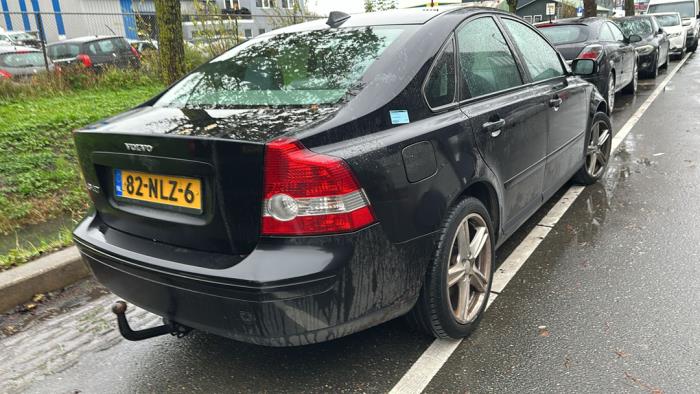 Volvo S40 1.8 16V Samochód złomowany (2005, Czarny)