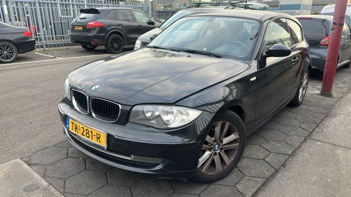BMW 1 serie 116d 16V Sloopvoertuig (2009, Zwart)