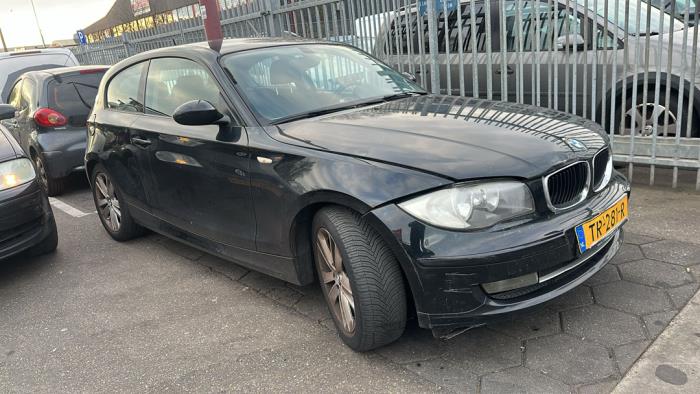 BMW 1 serie 116d 16V Sloopvoertuig (2009, Zwart)