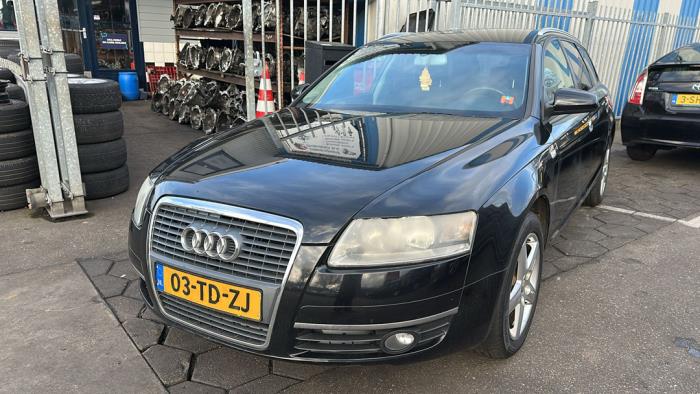 Audi A6 2.0 T FSI 16V Sloopvoertuig (2006, Zwart)
