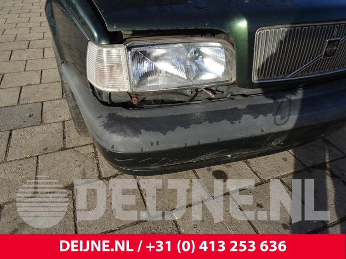 Volvo 850 Estate 2.5i 10V Samochód złomowany (1996, Zielony)