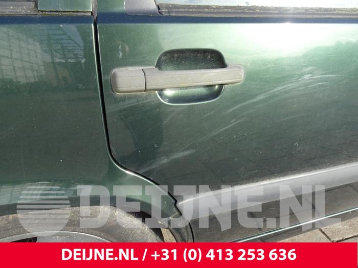 Volvo 850 Estate 2.5i 10V Samochód złomowany (1996, Zielony)