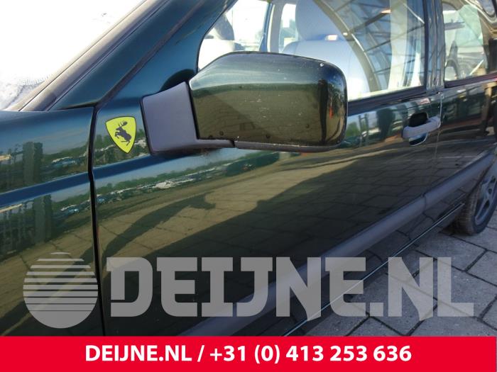 Volvo 850 Estate 2.5i 10V Samochód złomowany (1996, Zielony)