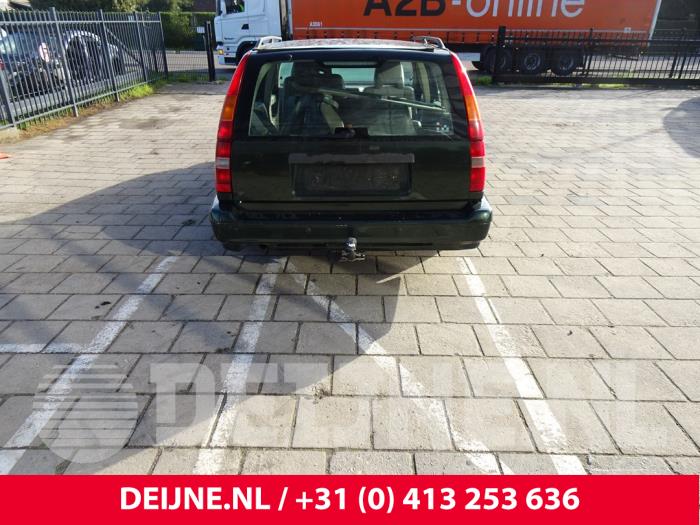 Volvo 850 Estate 2.5i 10V Samochód złomowany (1996, Zielony)