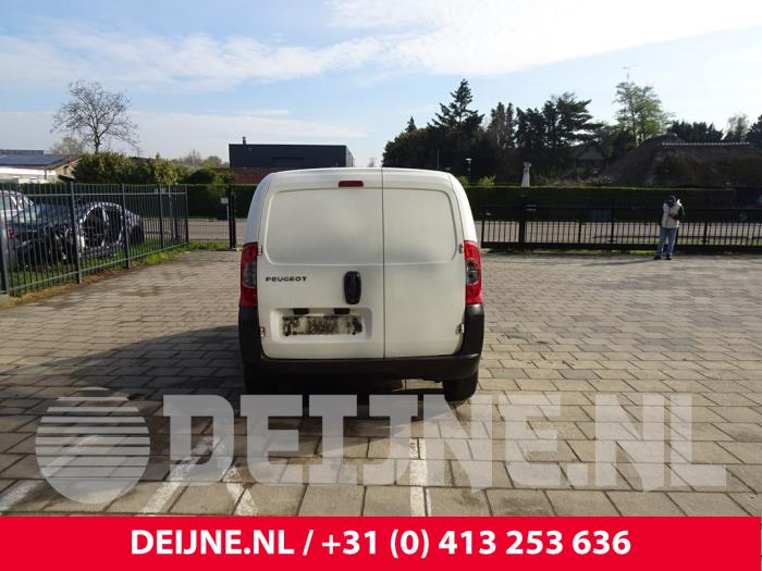 Peugeot Bipper 1.4 HDi Samochód złomowany (2008, Granit)