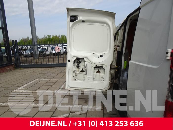 Peugeot Bipper 1.4 HDi Samochód złomowany (2008, Granit)