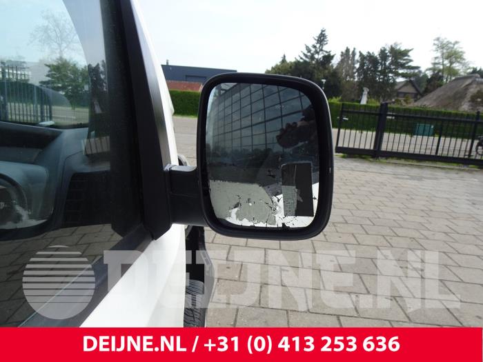 Peugeot Bipper 1.4 HDi Samochód złomowany (2008, Granit)