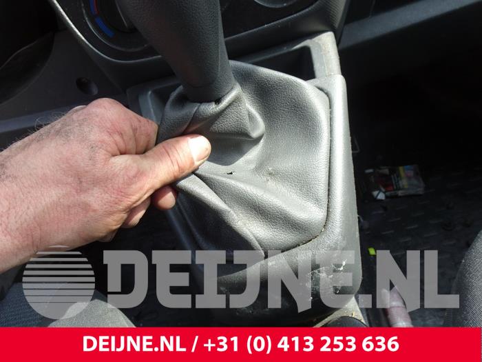 Peugeot Bipper 1.4 HDi Samochód złomowany (2008, Granit)