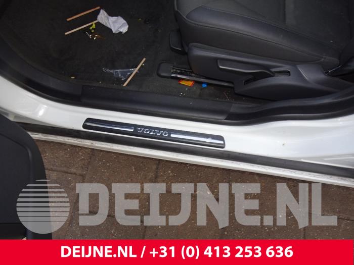 Volvo V70 2.0 D3 20V Sloopvoertuig (2013, Wit)