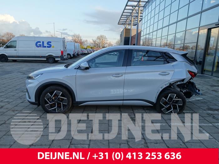 BYD Atto 3 60kWh Skrotfordon (2023, GRIJS)