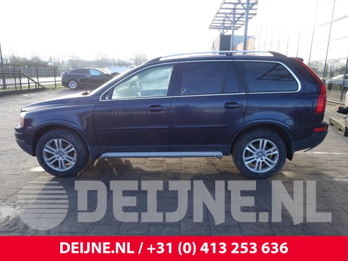 Volvo XC90 I 2.4 D5 20V Sloopvoertuig (2006, Donker, Blauw)