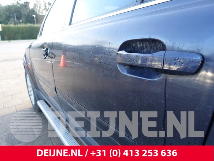 Volvo XC90 I 2.4 D5 20V Sloopvoertuig (2006, Donker, Blauw)