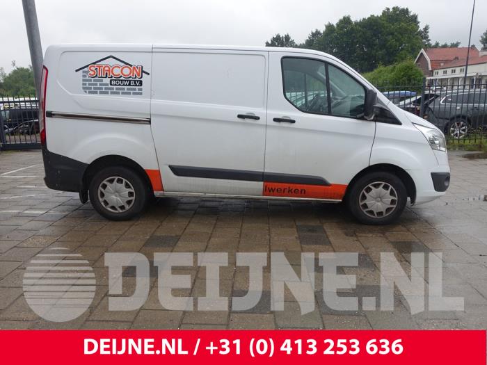 Ford Transit Custom 2.2 TDCi 16V Skrotfordon (2015, WIT)