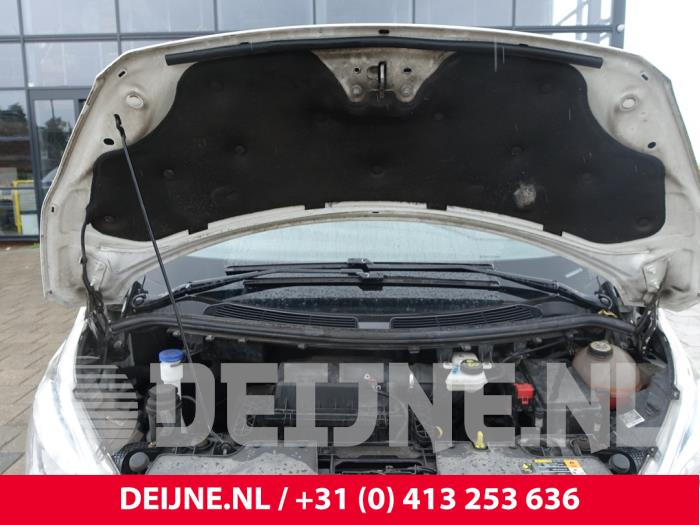 Ford Transit Custom 2.2 TDCi 16V Skrotfordon (2015, WIT)