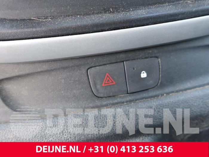 Fiat Talento 1.6 MultiJet Biturbo 120 Samochód złomowany (2019, Bialy)