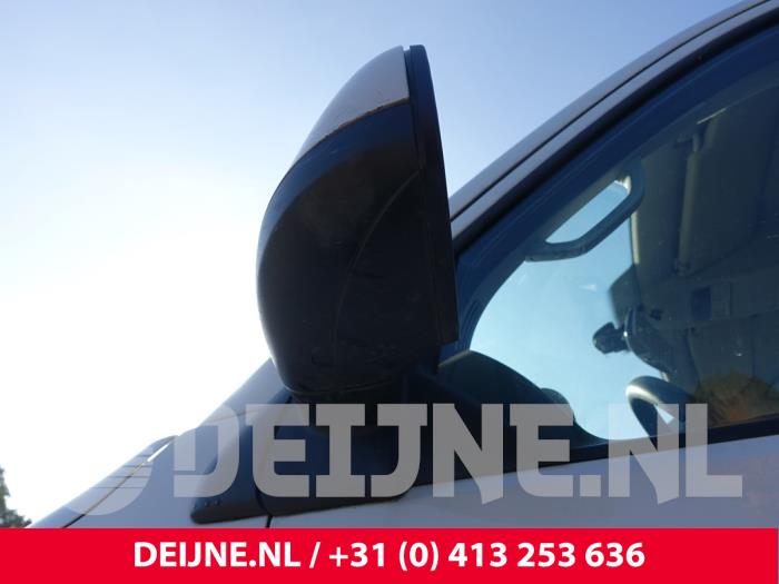 Volkswagen Transporter T5 2.0 TDI DRF Samochód złomowany (2013, Bialy)