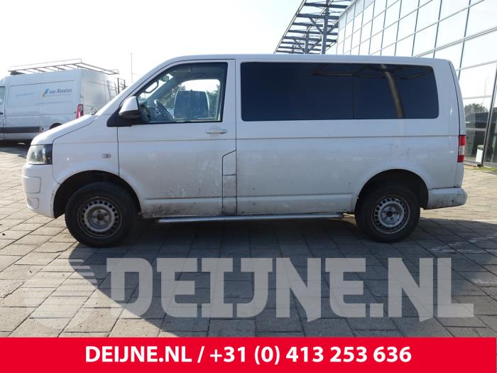 Volkswagen Transporter T5 2.0 TDI DRF Samochód złomowany (2013, Bialy)