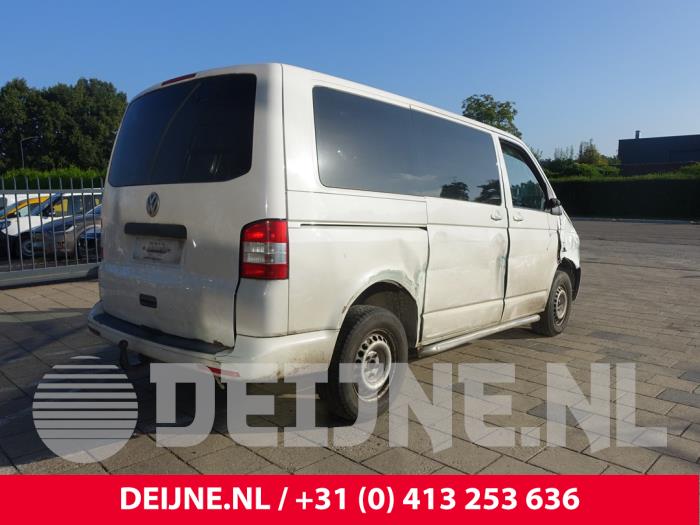 Volkswagen Transporter T5 2.0 TDI DRF Samochód złomowany (2013, Bialy)
