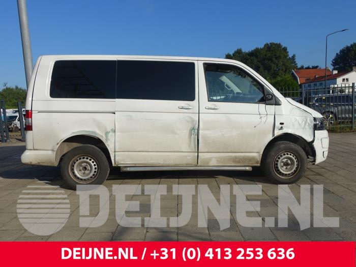 Volkswagen Transporter T5 2.0 TDI DRF Samochód złomowany (2013, Bialy)