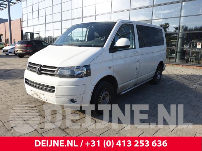 Volkswagen Transporter T5 2.0 TDI DRF Samochód złomowany (2013, Bialy)