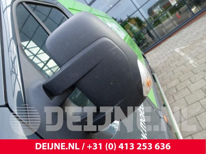 Renault Master III 2.3 dCi 125 16V FWD Skrotfordon (2019, GROEN)