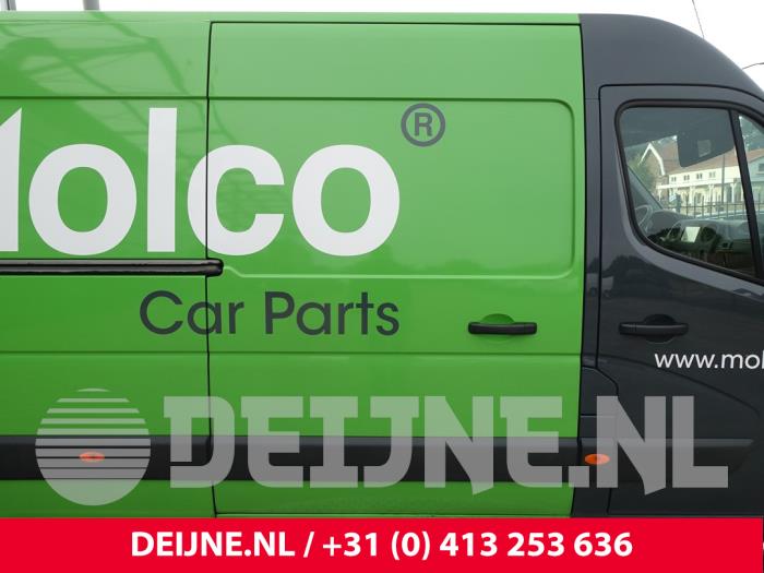 Renault Master III 2.3 dCi 125 16V FWD Skrotfordon (2019, GROEN)