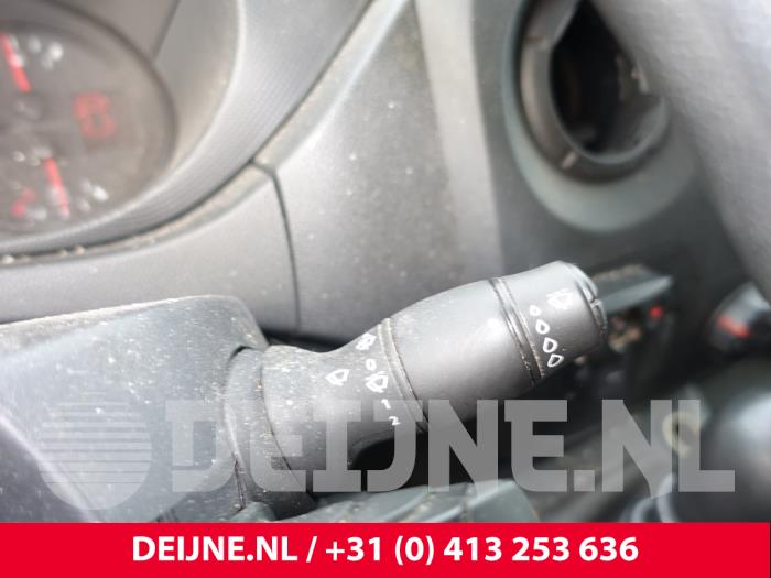 Renault Master III 2.3 dCi 125 16V FWD Skrotfordon (2019, GROEN)