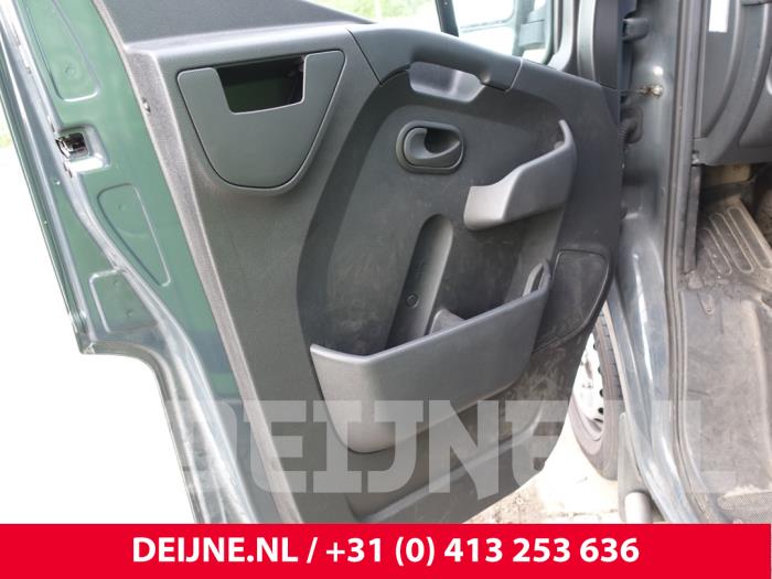 Renault Master III 2.3 dCi 125 16V FWD Skrotfordon (2019, GROEN)