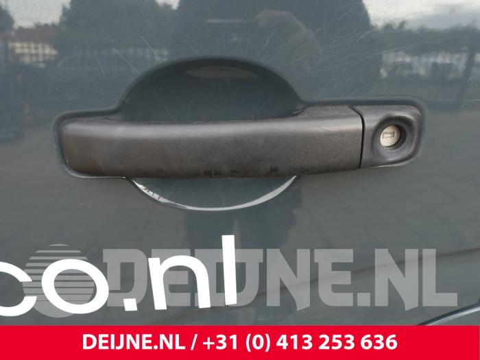 Renault Master III 2.3 dCi 125 16V FWD Skrotfordon (2019, GROEN)