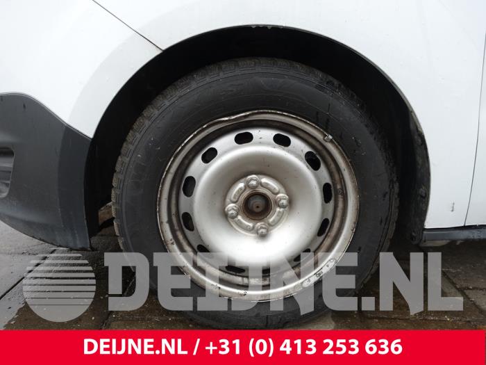 Ford Transit Courier 1.5 TDCi 75 Skrotfordon (2016, WIT)