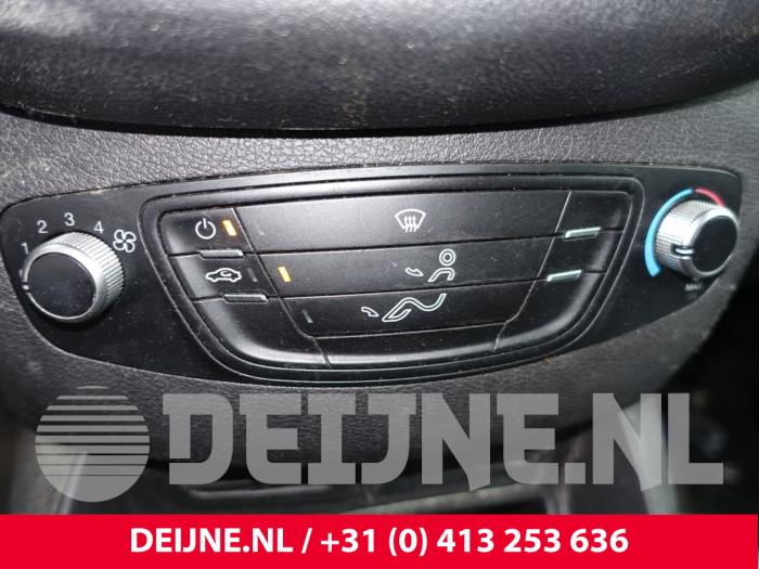 Ford Transit Courier 1.5 TDCi 75 Skrotfordon (2016, WIT)