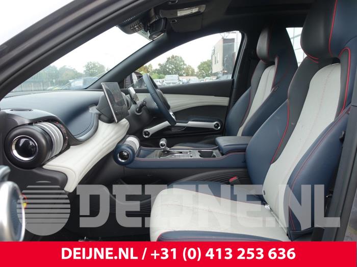 BYD Atto 3 60kWh Skrotfordon (2023, DONKER GRIJS)