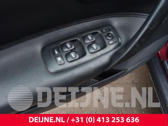 Volvo S60 I 2.4 20V 140 Skrotfordon (2003, ROOD)